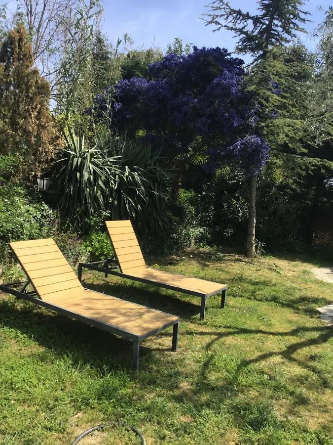 Studio Oustaou Acces Piscine Marseille Rum i privatbostad